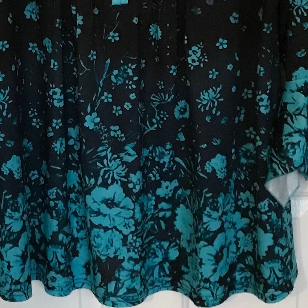 🌟3xHP🌟NWOT Black Border Floral Top XXL - Picture 4 of 5